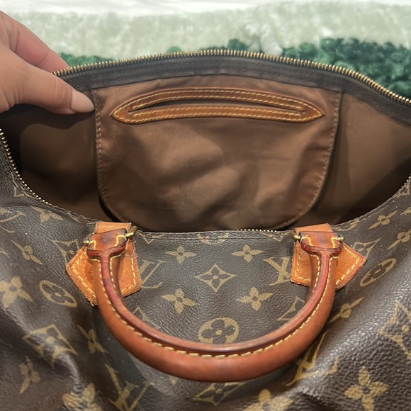 Louie Vuitton speedy bag - Picture 8 of 9